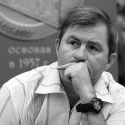 Александр Никонов